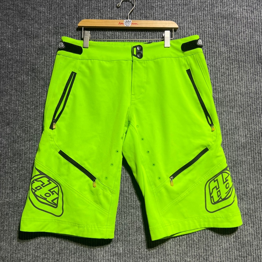 Troy Lee Designs Ace MTB Shorts Mens 32 Neon Green Mountain Bike Cycling Trail